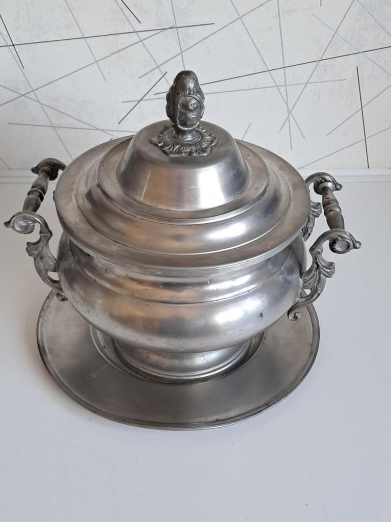 Soupiere en étain, Antiquités & Art, Enlèvement