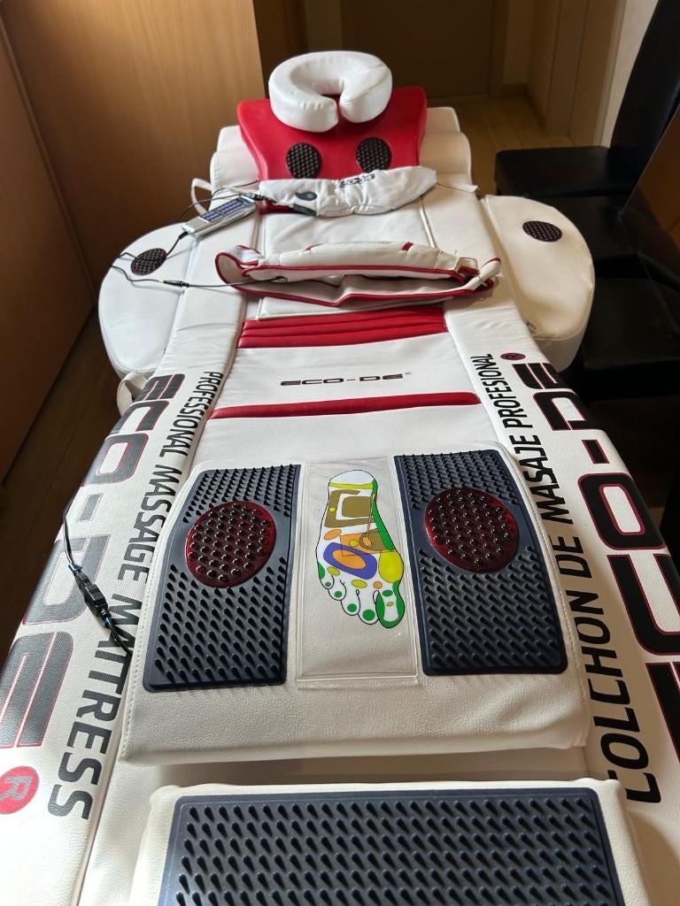 Massagetafel - Andulatiematras Nutrimed, Ophalen, Zo goed als nieuw, Massagetafel