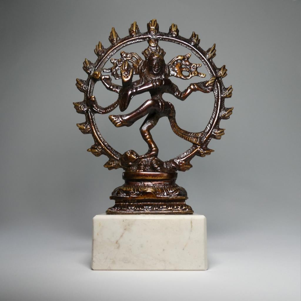 Dansende Shiva Nataraja/Bronzen Beeld Op Marmeren Sokkel, Antiek en Kunst, Antiek | Religieuze voorwerpen, Ophalen of Verzenden