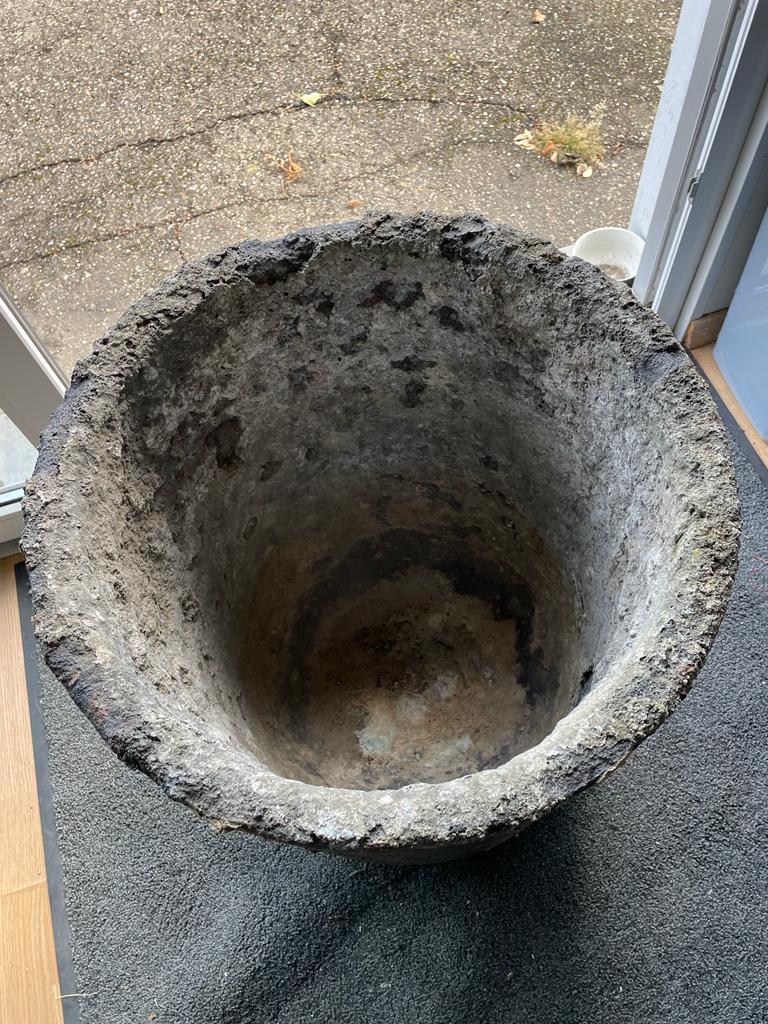 Prachtige grote betonnen bloempot, Tuin en Terras, Bloempotten, Ophalen, 40 cm of meer, Rond, Zo goed als nieuw