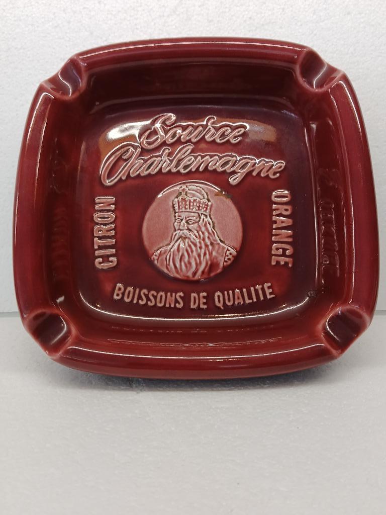 Ancien cendrier  SOURCE CHARLEMAGNE  Citron Orange Boisson d, Collections, Enlèvement ou Envoi, Neuf, Autres types, Jupiler