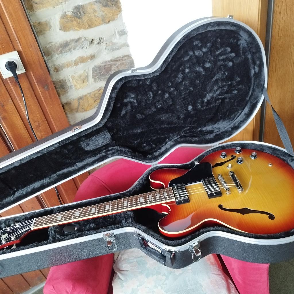 EPIPHONE ES-335+ GATOR ABS HOESJE, Muziek en Instrumenten, Ophalen, Zo goed als nieuw, Hollow body, Epiphone