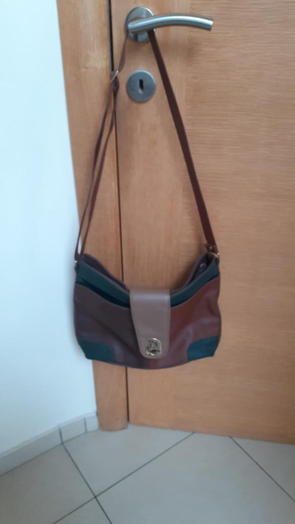 Sac à main brun San Marino, Bijoux, Sacs & Beauté, Enlèvement ou Envoi, Utilisé, Brun, Sac à main