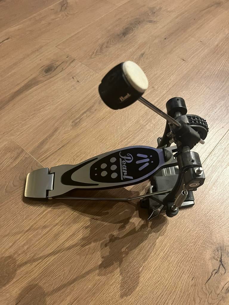 Pédale grosse caisse Pearl, Musique & Instruments, Batteries & Percussions, Enlèvement ou Envoi, Comme neuf, Pearl