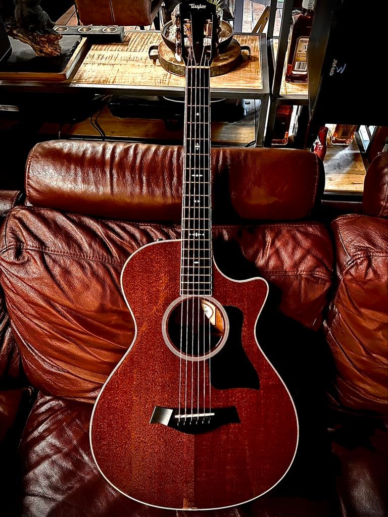 Taylor 522 ce 12 fret 2014 eerste editie, Muziek en Instrumenten, Snaarinstrumenten | Gitaren | Akoestisch, Zo goed als nieuw