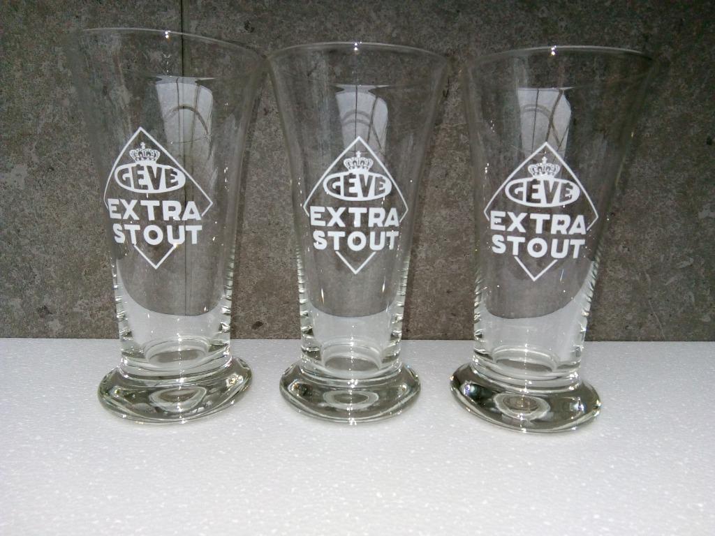 Trois anciens verres flutes GEVE EXTRA STOUT, Collections, Enlèvement ou Envoi, Comme neuf, Verre ou Verres, Autres marques