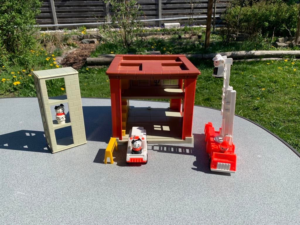Fischer Price - Fire station, Kinderen en Baby's, Speelgoed | Fisher-Price, Ophalen