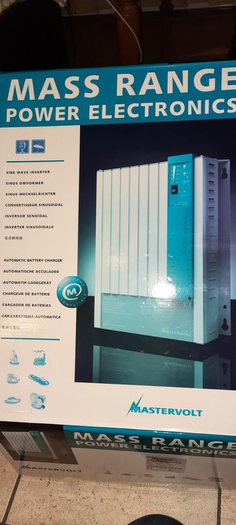 Onduleur sinusoïdal Mastervolt chargeur 12V 1200 Watt, Sports nautiques & Bateaux, Instruments de navigation & Électronique maritime