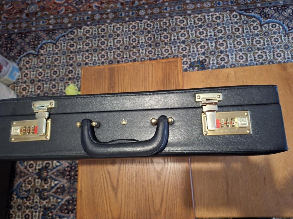 Valise à couverts neuf 70 pièces,  voir photos, Maison & Meubles, Cuisine | Couverts, Comme neuf, Enlèvement