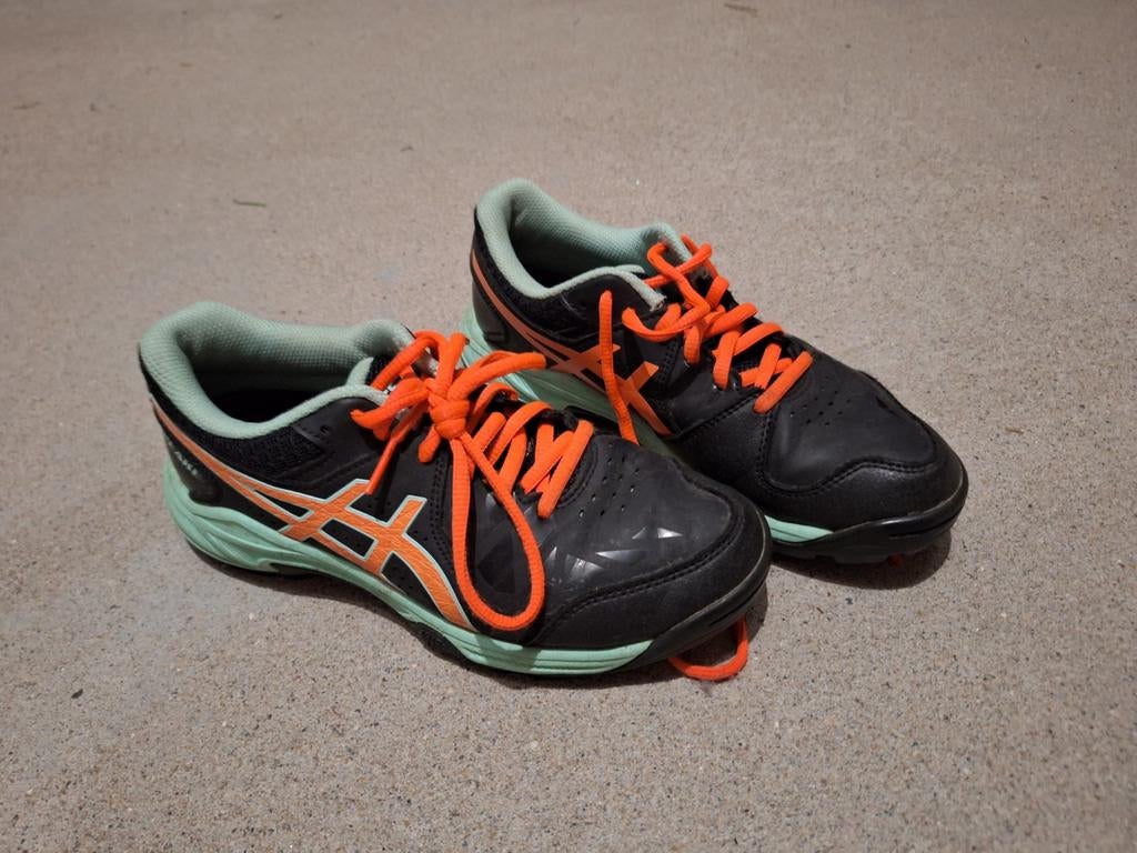 Hockeyschoenen outdoor 35,5, Sports & Fitness, Hockey, Enlèvement, Utilisé, Chaussures