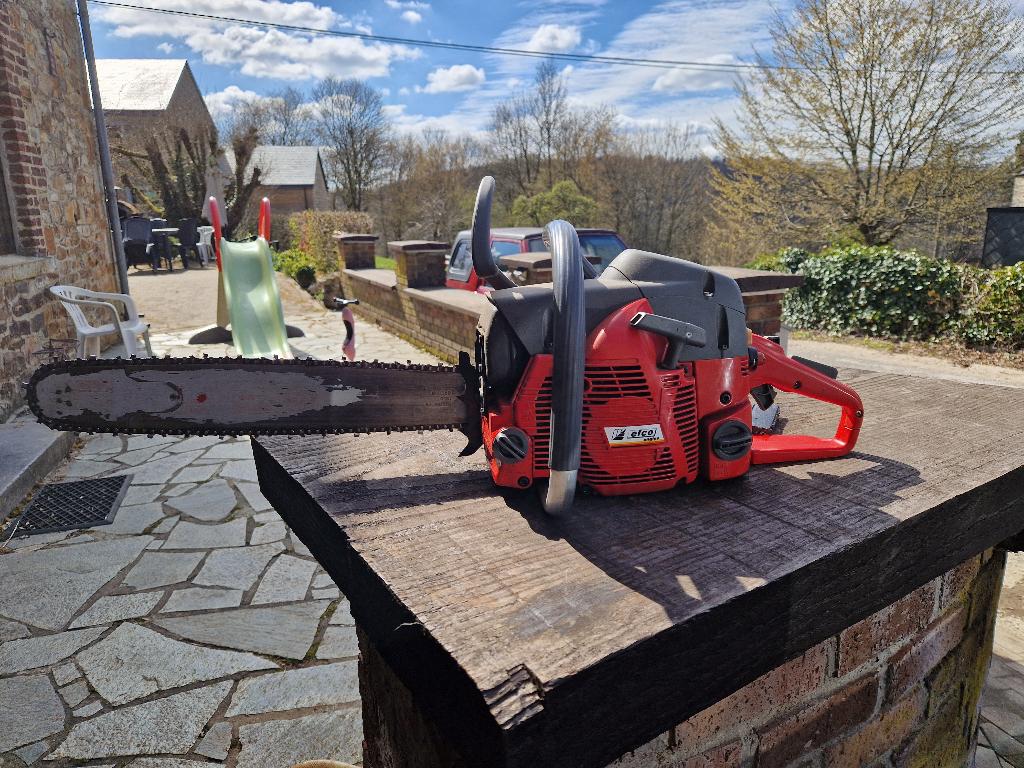 Tronçonneuse EFCO 156, Articles professionnels, Machines & Construction | Travail du bois, Enlèvement