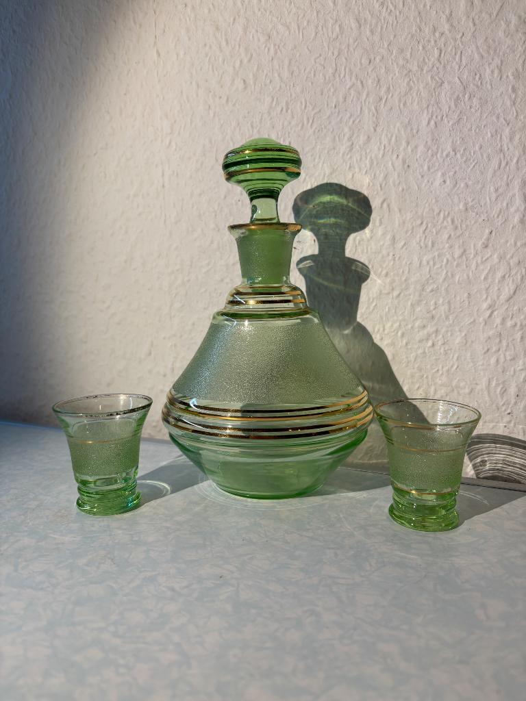 Vintage karaf en 2 borrelglaasjes booms glas, Ophalen of Verzenden