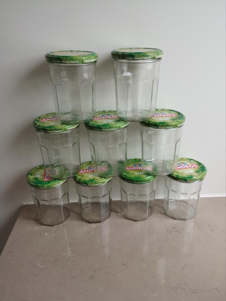 9 confituurpotten, Ophalen