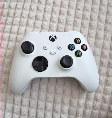 Xbox controller, Games en Spelcomputers, Xbox Series S, Ophalen of Verzenden, Zo goed als nieuw, Controller