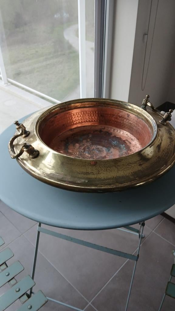 Koperen schaal, Ophalen