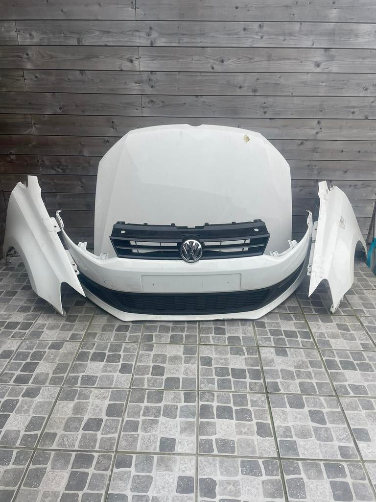 Face avant polo, Enlèvement, Avant