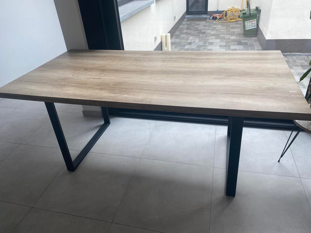 Table a manger, 150 à 200 cm, Cinq personnes ou plus, Enlèvement, Utilisé