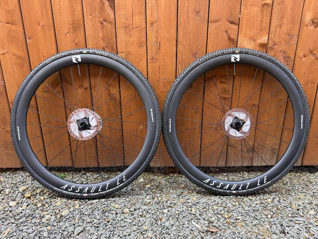 Wielset Reynolds Assault LE Disc Carbon, Fietsen en Brommers, Fietsonderdelen, Zo goed als nieuw, Wiel, Carbon, Gravelbike, Racefiets