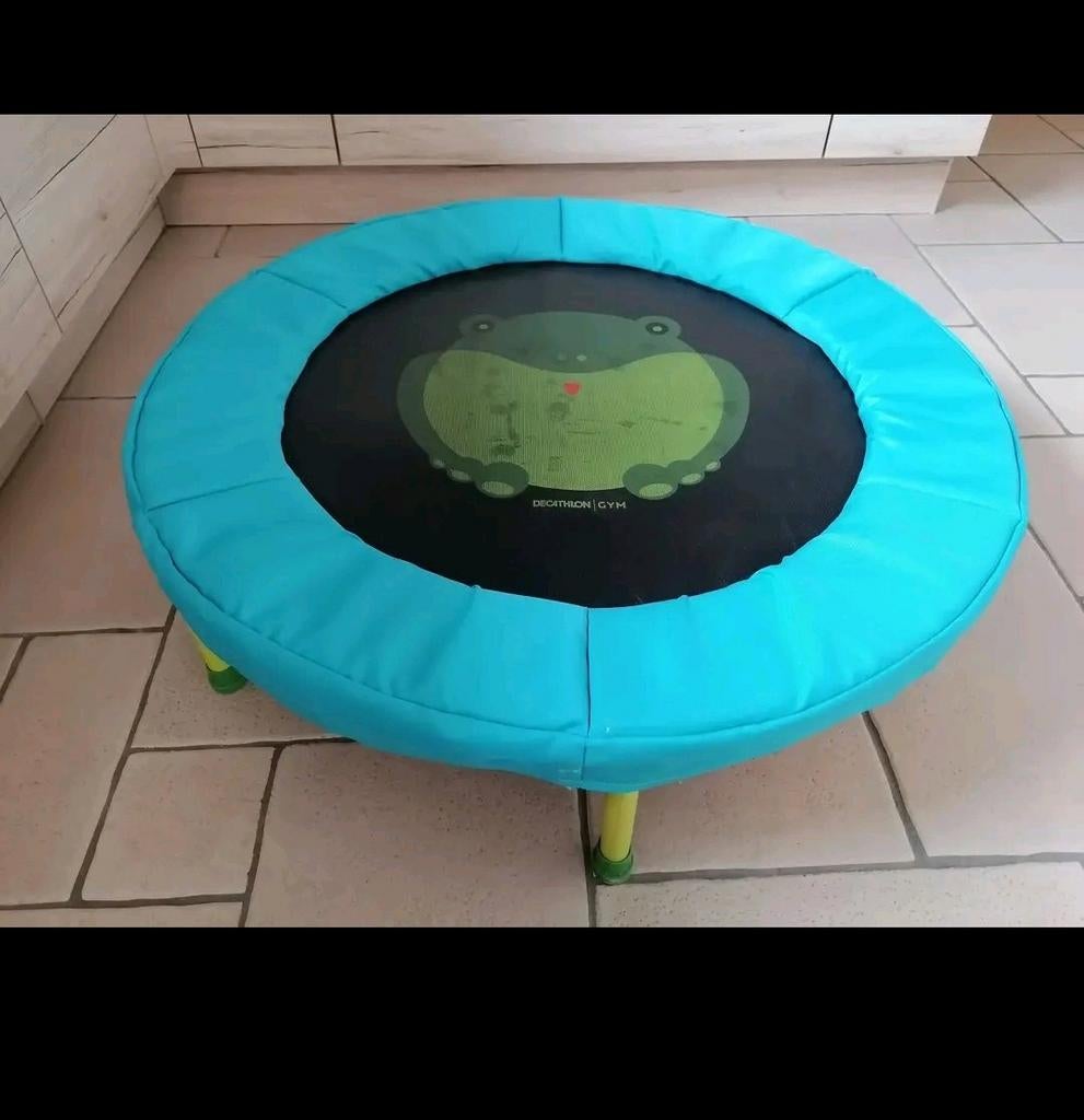 Trampoline enfant intérieur ou extérieur - Décathlon🦘, Enfants & Bébés, Jouets | Extérieur | Trampolines