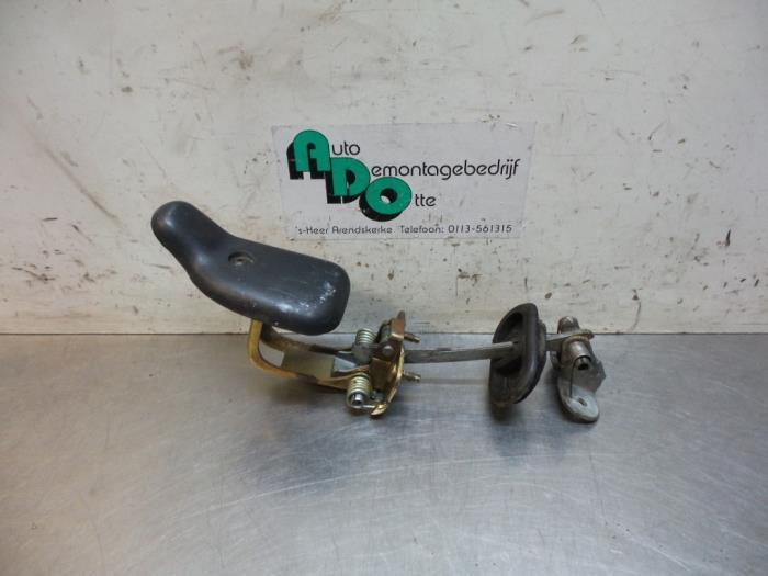 Butée 2portes droite d'un Renault Kangoo (Kangoo 01-), Renault, -, 3 mois de garantie, Utilisé