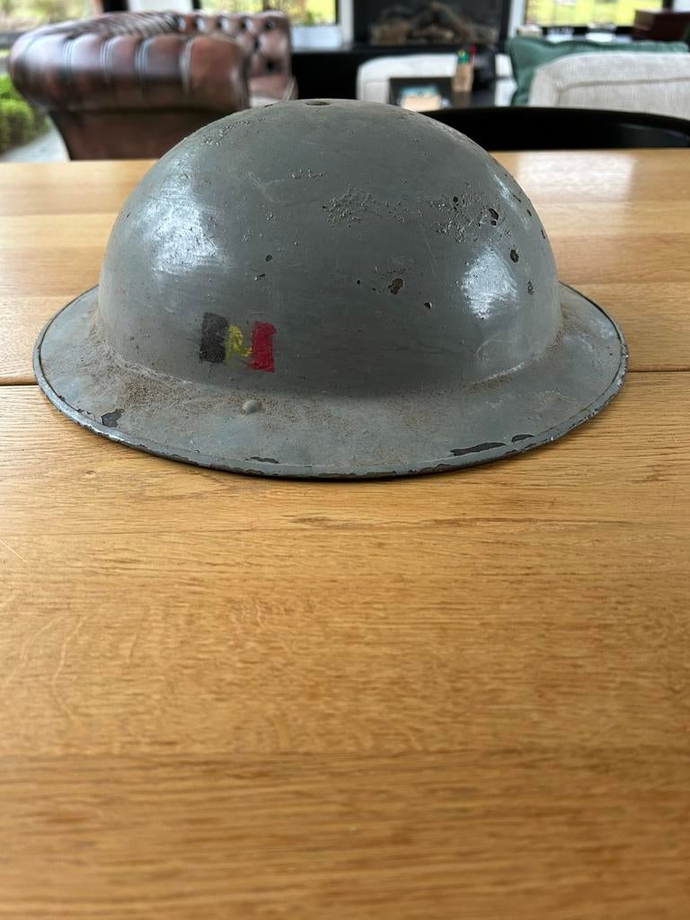 Belgische Brodie, Collections, Objets militaires | Général, Enlèvement