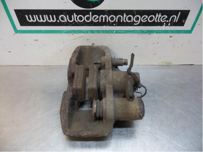 Etrier de frein (pince) arrière droit d'un Mercedes Vito (V, 3 mois de garantie, Utilisé, -, -