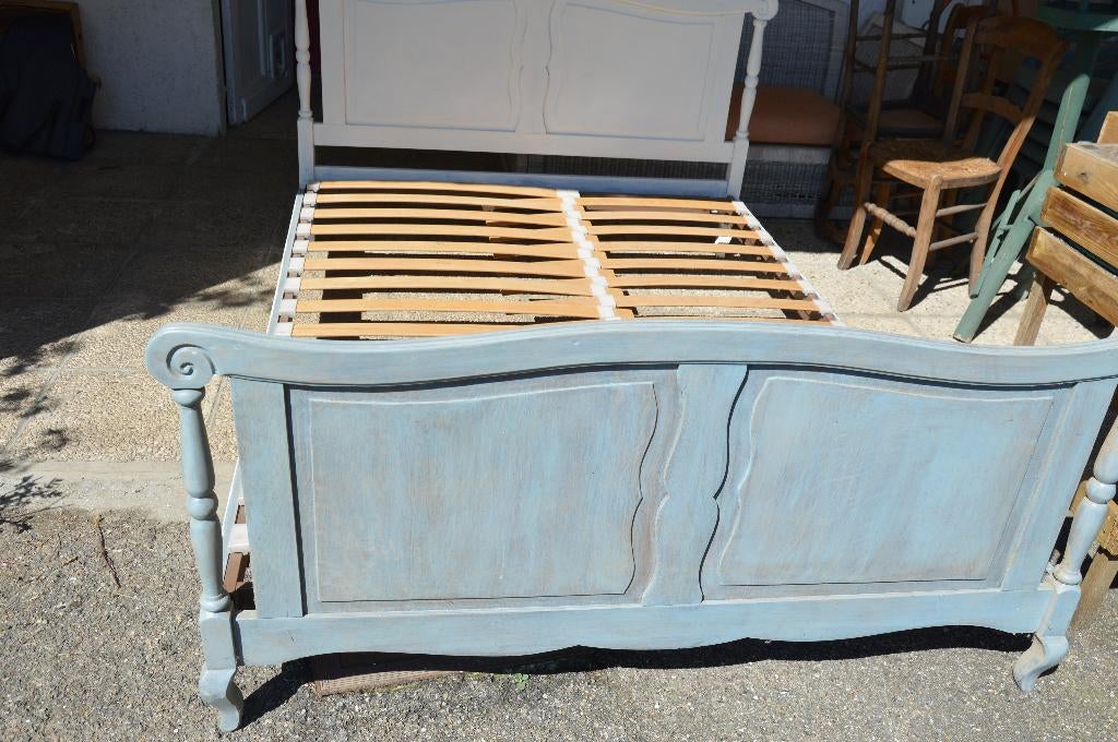 AV. LIT EN BOIS VINTAGE, Enlèvement, Lit