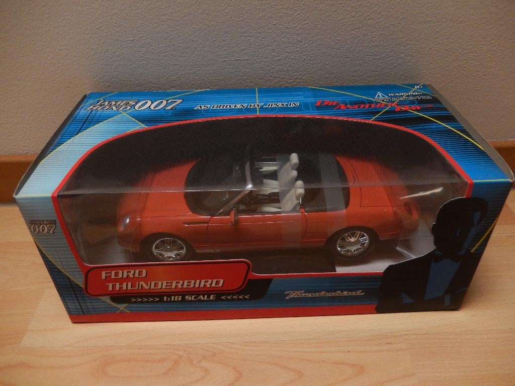 Ford Thunderbird James Bond 1/18 Beanstalk, Enlèvement ou Envoi, Neuf, Autres marques