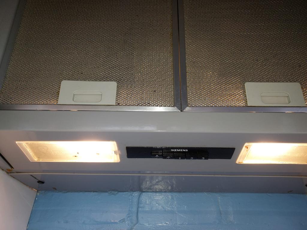 dampkap Siemens ingebouwd 60 cm, Electroménager, Hottes, Comme neuf, Encastré, 400 à 600 m³/h, Moteur, Enlèvement