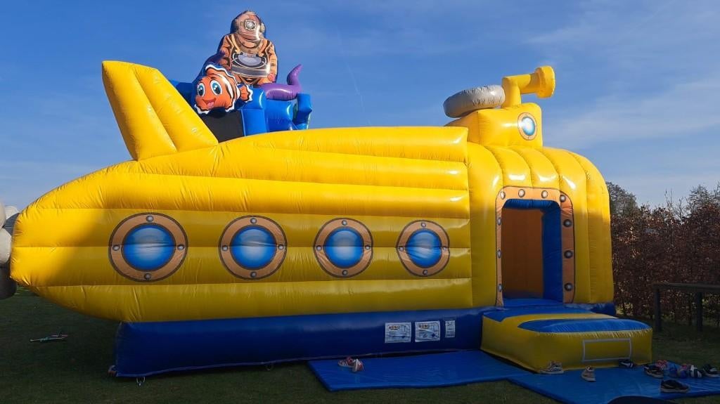 Yellow Submarine springkasteel te huur, Enlèvement