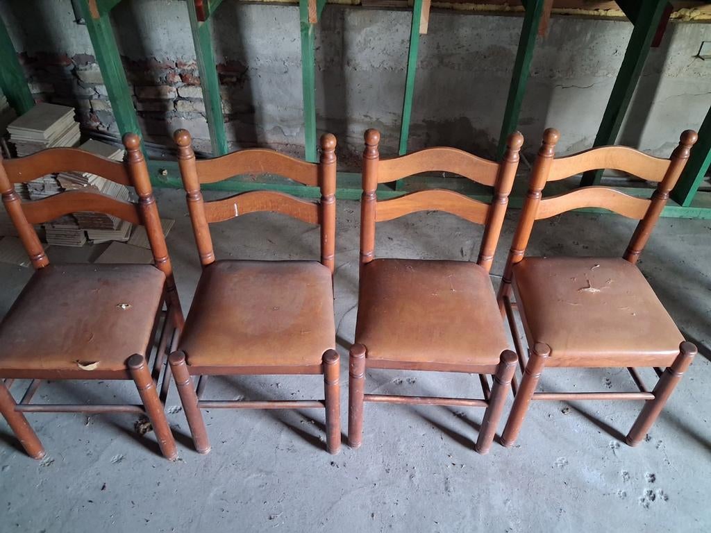 Café houten stoelen plus houten café tafels, Ophalen