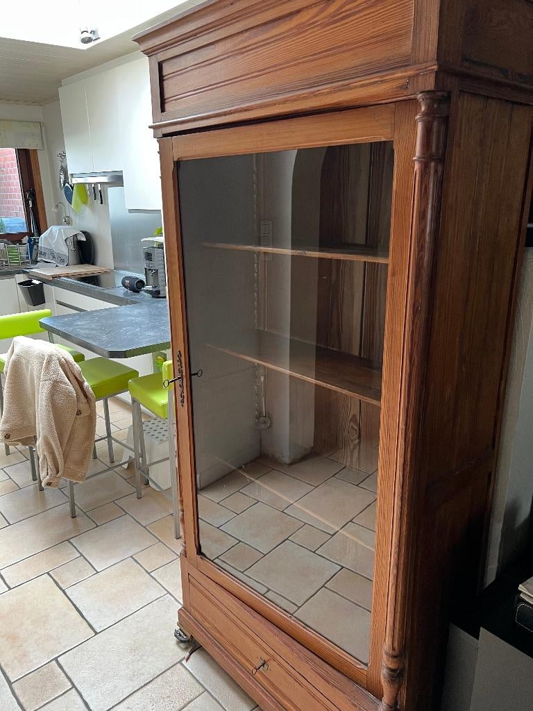 Vitrinekast te koop, Ophalen, Gebruikt, Met plank(en)