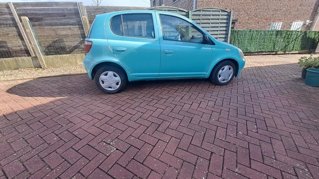 TOYOTA YARIS, Autos, Toyota, Achat, 1298 cm³, 4 portes, Autres couleurs