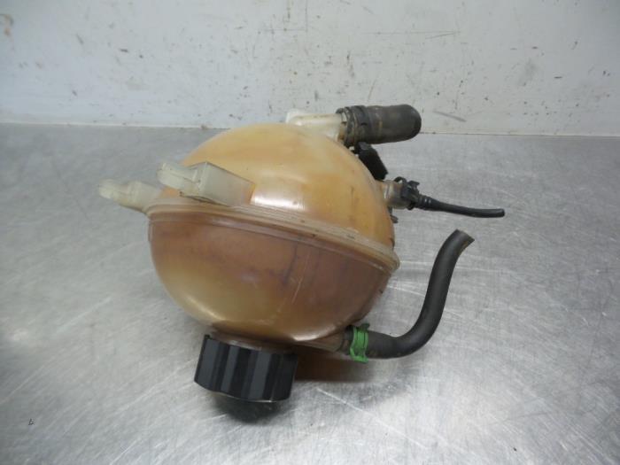 Réservoir d'expansion d'un Peugeot 307, -, 3 mois de garantie, Utilisé, -