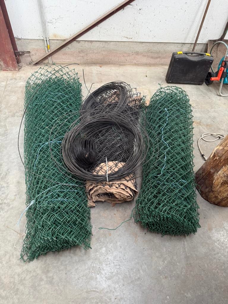 Verschillende rollen tennisdraad, Ophalen, Zo goed als nieuw