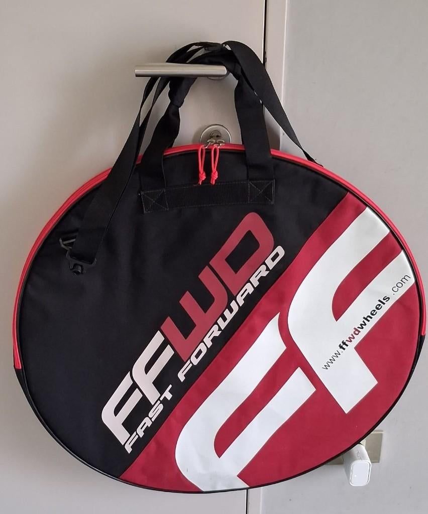 Wieltas voor 2 wielen, Fietsen en Brommers, Fietsaccessoires | Fietstassen, Ophalen, Zo goed als nieuw