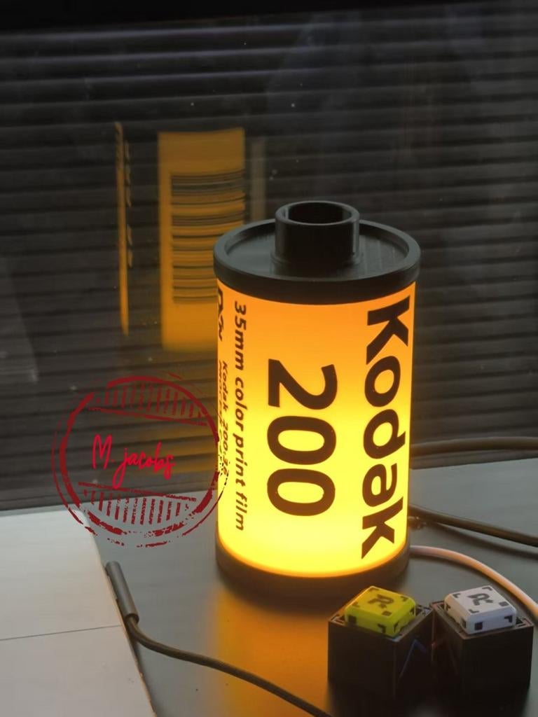 Boîte publicitaire en rouleau photo Kodak 200 avec éclairage, Collections, Marques & Objets publicitaires, Enlèvement ou Envoi