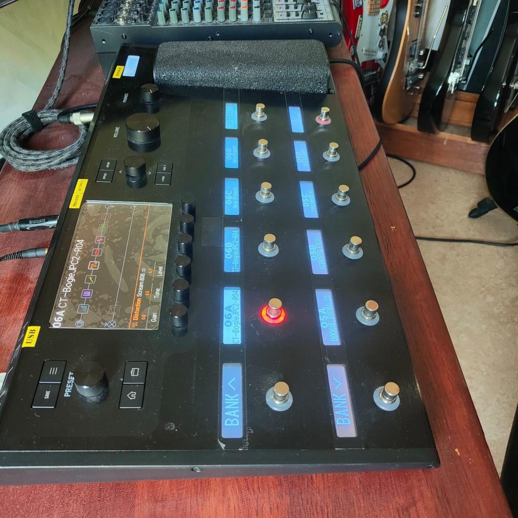 LIJN 6 HELIX VLOER, Muziek en Instrumenten, Effecten, Ophalen, Zo goed als nieuw, Multi-effect