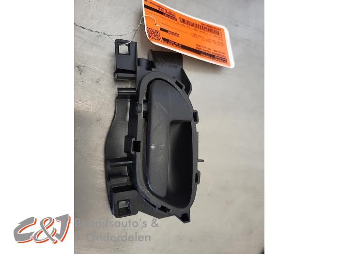 Portiergreep 2Deurs links van een Toyota Pro-Ace, Gebruikt, -, -, Ophalen of Verzenden