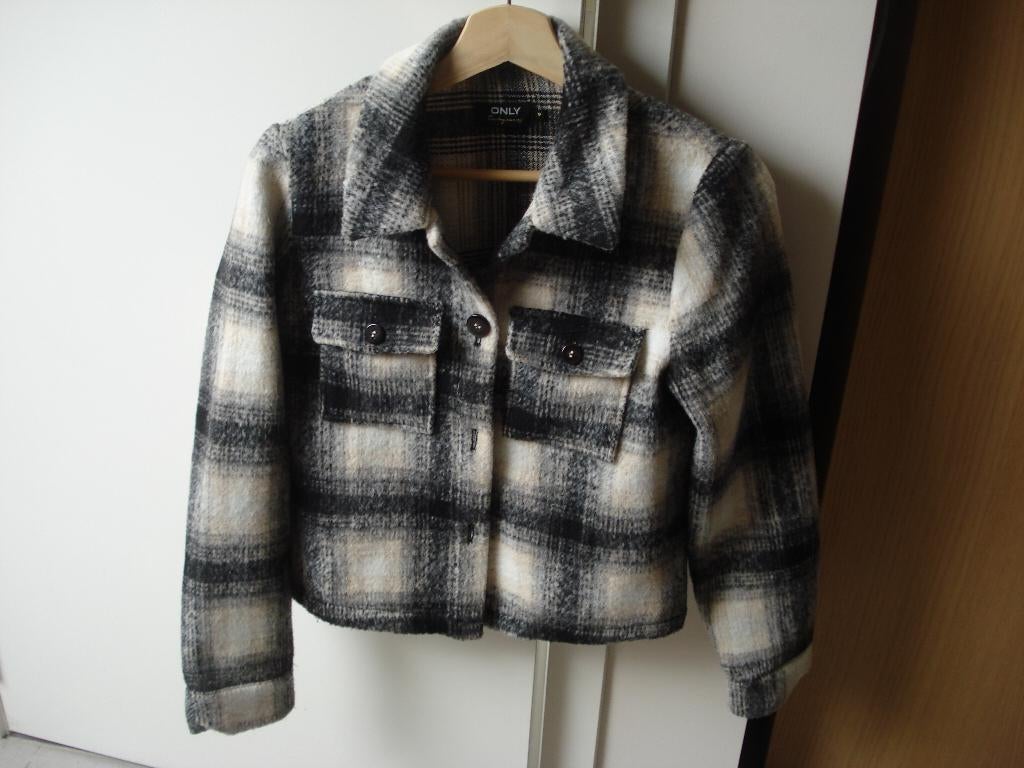 Nieuw kort Only jasje, dames/meisjes. mt S, Kleding | Dames, Nieuw, Ophalen of Verzenden, Maat 36 (S), Overige kleuren