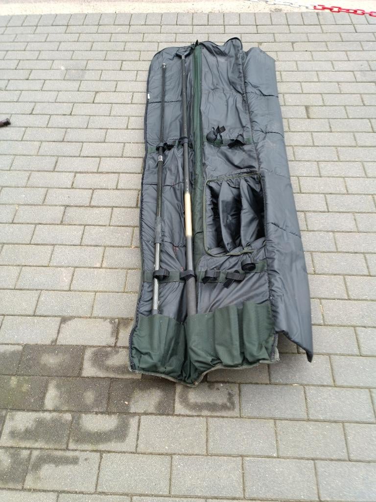 TE KOOP ; Beschermtas voor vervoeren van hengels, Enlèvement, Utilisé, Coffre ou Sac