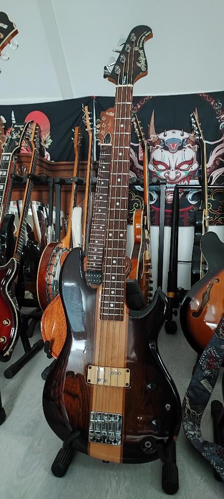 Aria pro ii tsb-500 made in japan thor sound 1980, Musique & Instruments, Instruments à corde | Guitares | Basses, Enlèvement ou Envoi