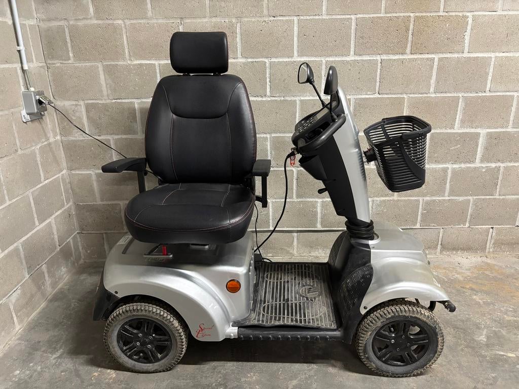 Scootmobiel Carpo 2, 15km/uur, actieradius 35km, Ophalen, Gebruikt, 26 t/m 35 km, Vermeiren