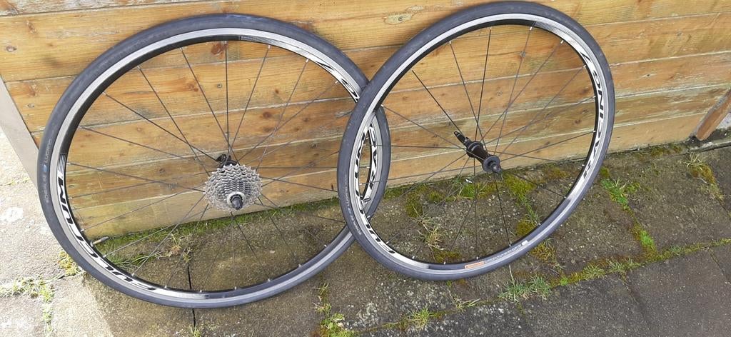 Complete wielset met 10 speed cassette, Fietsen en Brommers, Fulcrum, Racefiets, Zo goed als nieuw, Ophalen