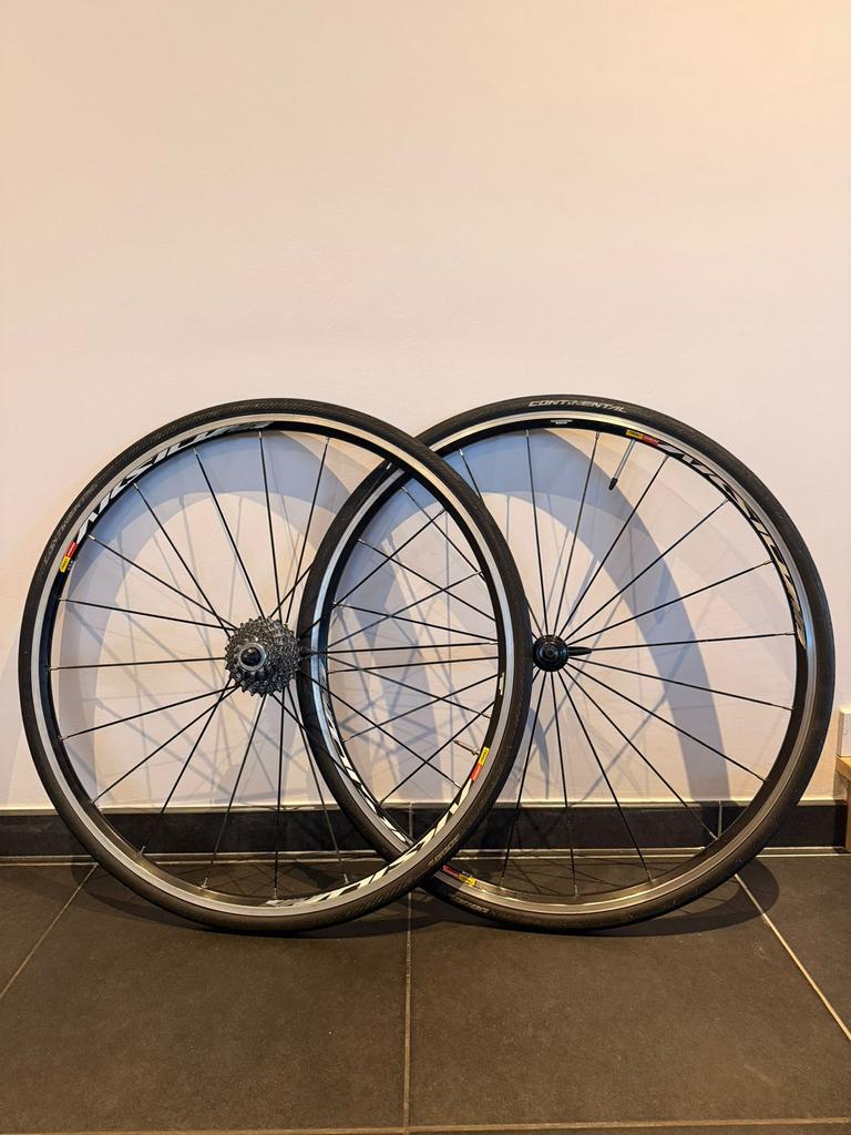 Mavic Aksium wielset Campagnolo 10 speed, Fietsen en Brommers, Ophalen, Gebruikt, Voorvork, Aluminium