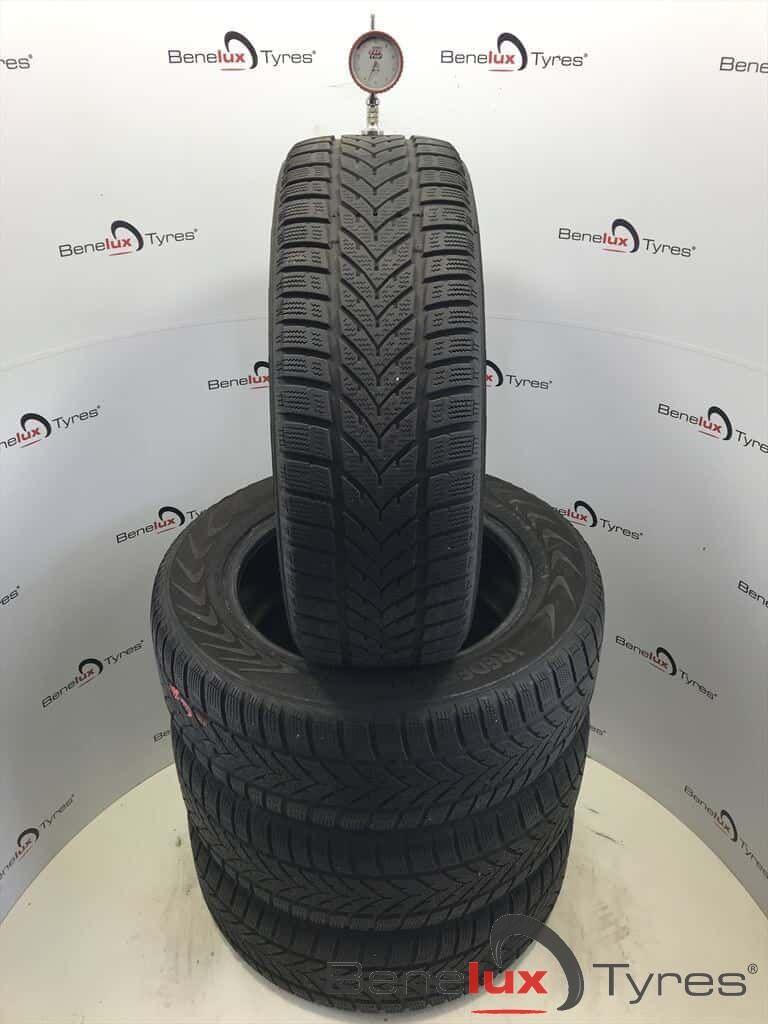 winter 205/60R16 92H Vredestein Snow Tr 205/60 R16 205/60/16, Auto-onderdelen, Banden en Velgen, Ophalen, Gebruikt, -, Band(en)