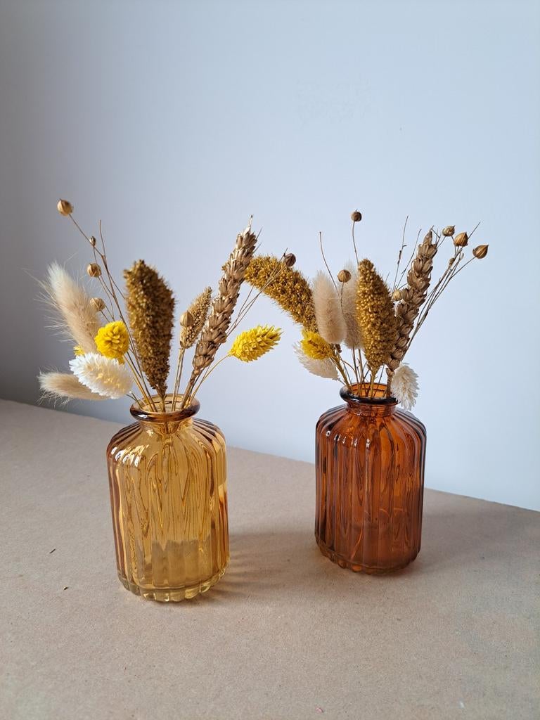 14 bruin en okergele vaasjes met droogbloemen, Ophalen, Nieuw