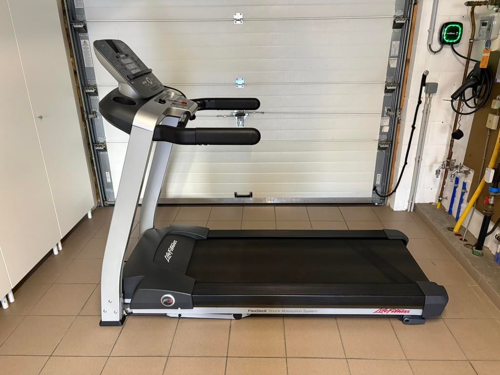 Tapis de course Life Fitness F3 avec console, Enlèvement, Utilisé, Tapis roulant