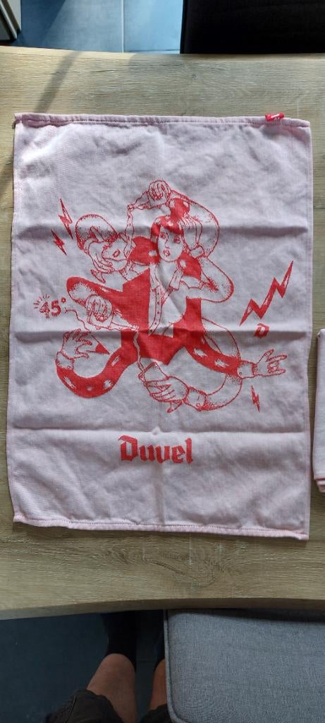 Duvel keukenhanddoeken, Huis en Inrichting, Ophalen, Nieuw, Rood, Theedoek of Handdoek
