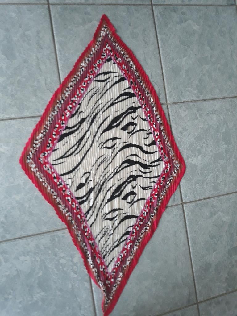 mooie sjaal nieuw, Ophalen of Verzenden, Sjaal